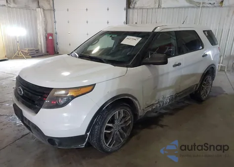 2015 Ford Utility Police Interceptor z USA, uszkodzony, nr VIN 1FM5K8AR2FGA41866